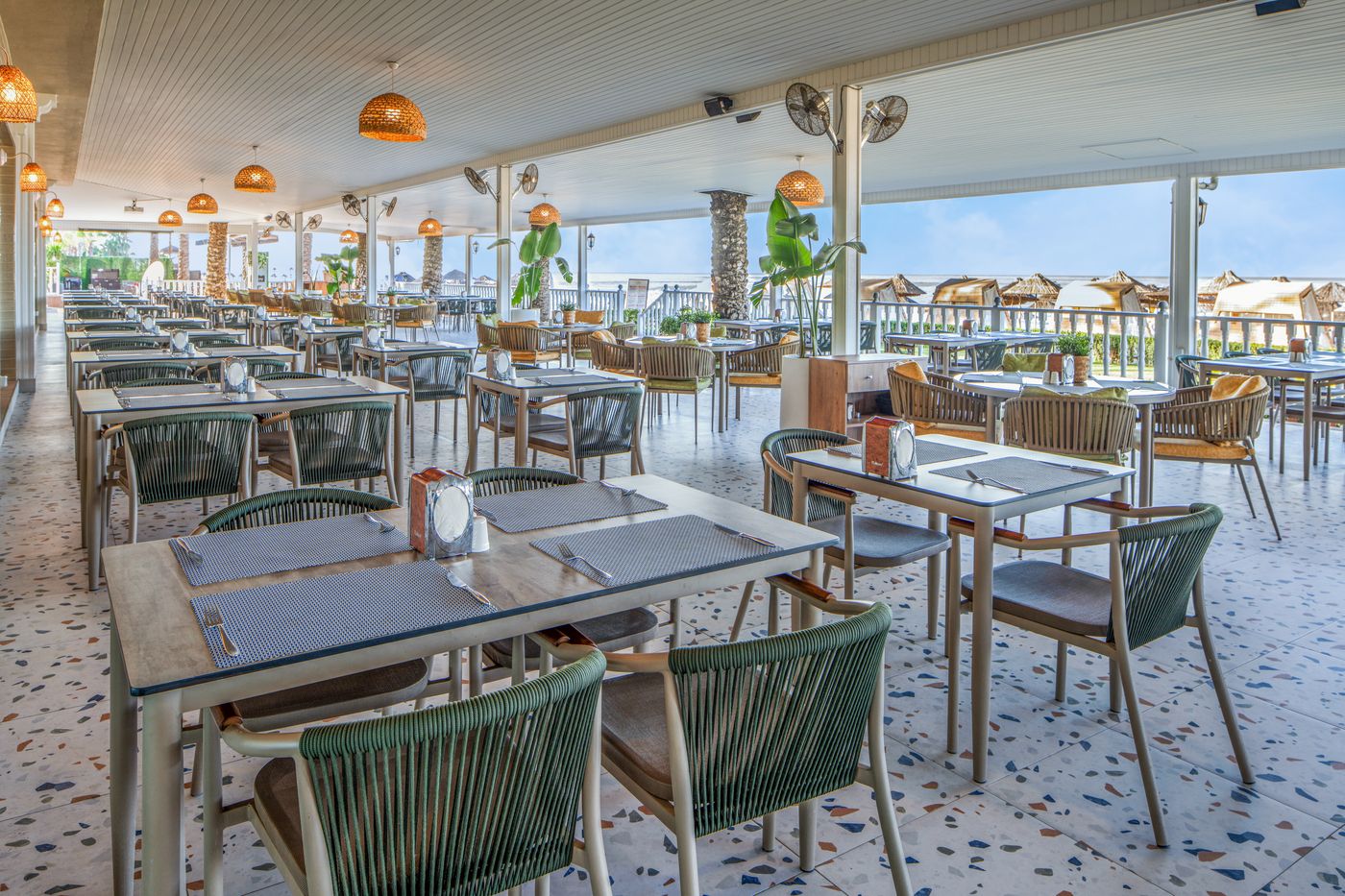 Quatro Famıly Club Dem