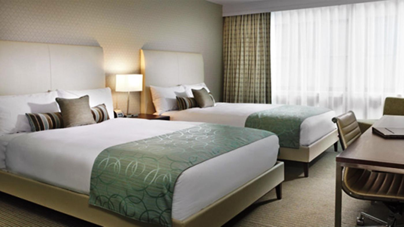 Coast-Coal-Harbour-Hotel-by-APA-Room-12