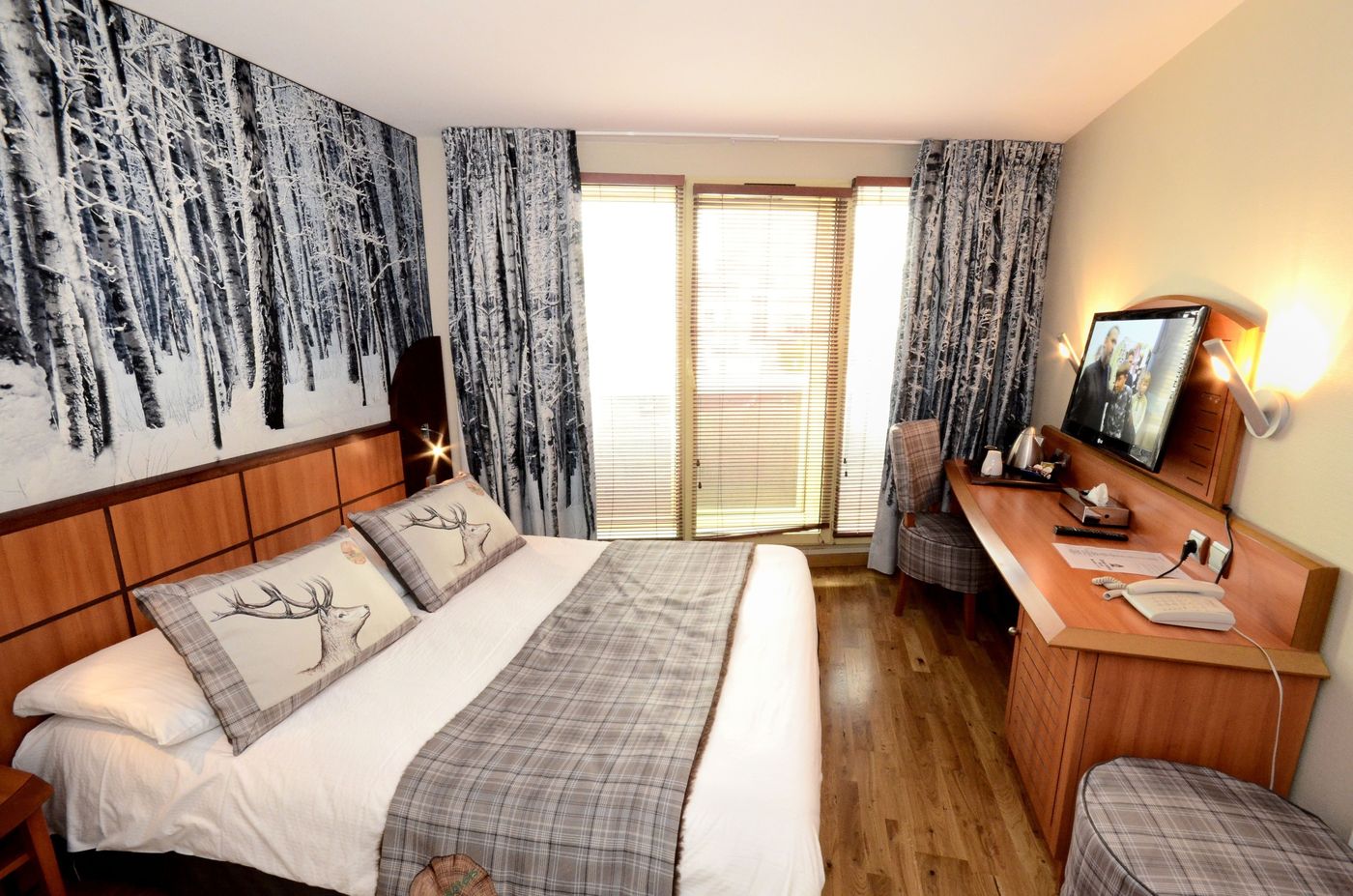 Green-Hotels-Confort-Paris-13-Room-12