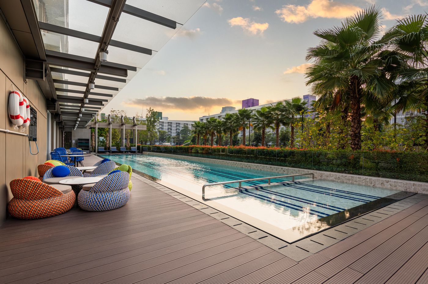 Maitria-Hotel-Rama-9-Bangkok-Pool-70