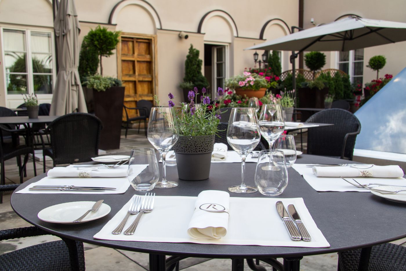 Mamaison-Hotel-Le-Regina-Warsaw-Restaurant-35