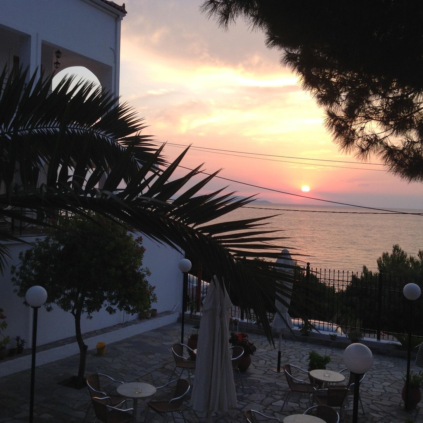 Travlos-Studios-Terrace-7