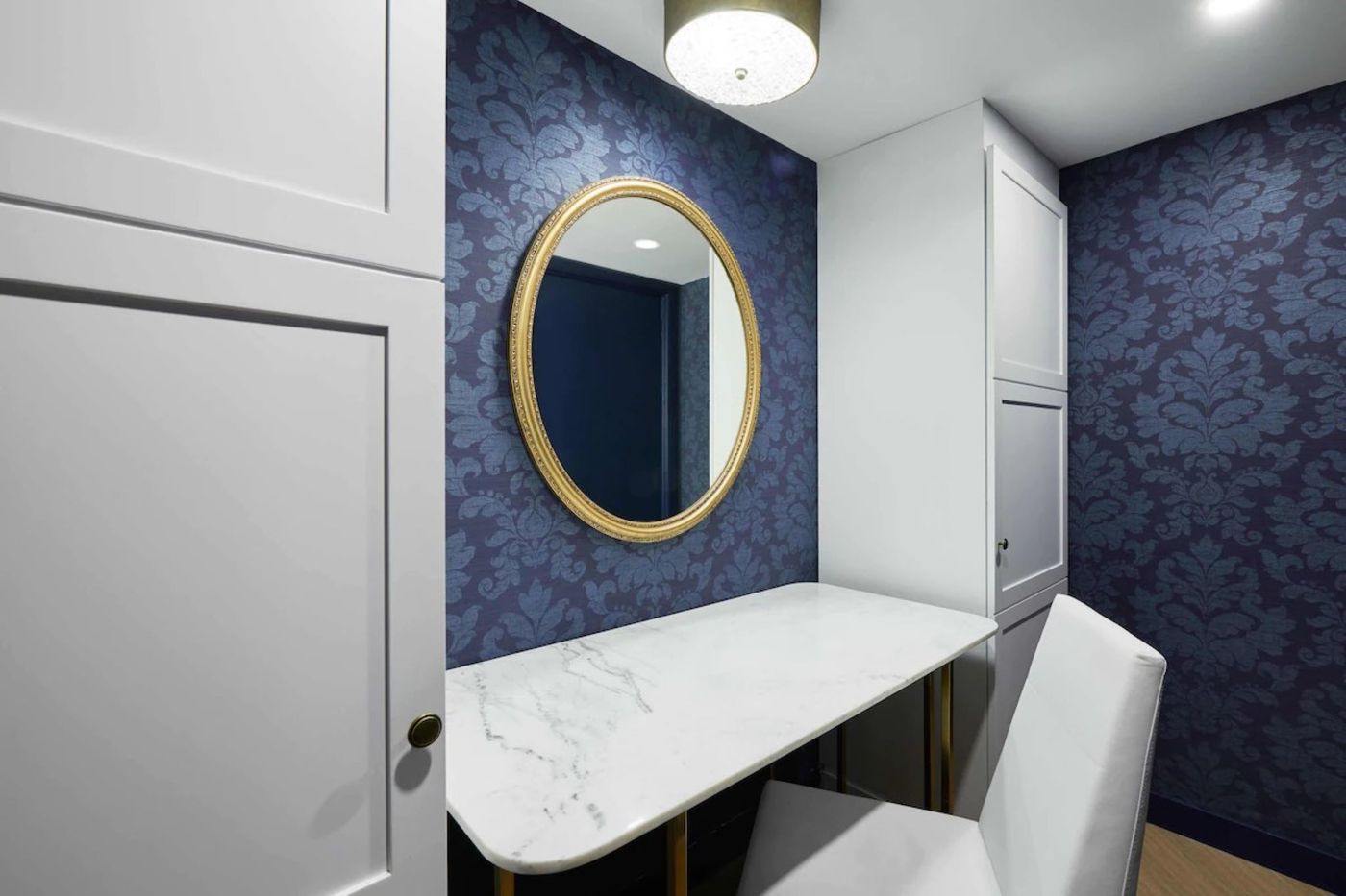 Pantages Hotel Downtown Toronto-Canada-TORONTO-Room-8