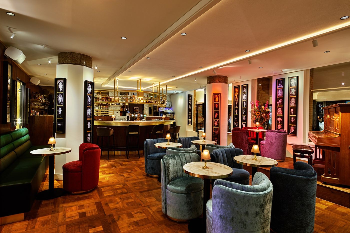 Clayton-Hotel-Amsterdam-American-Bar-6