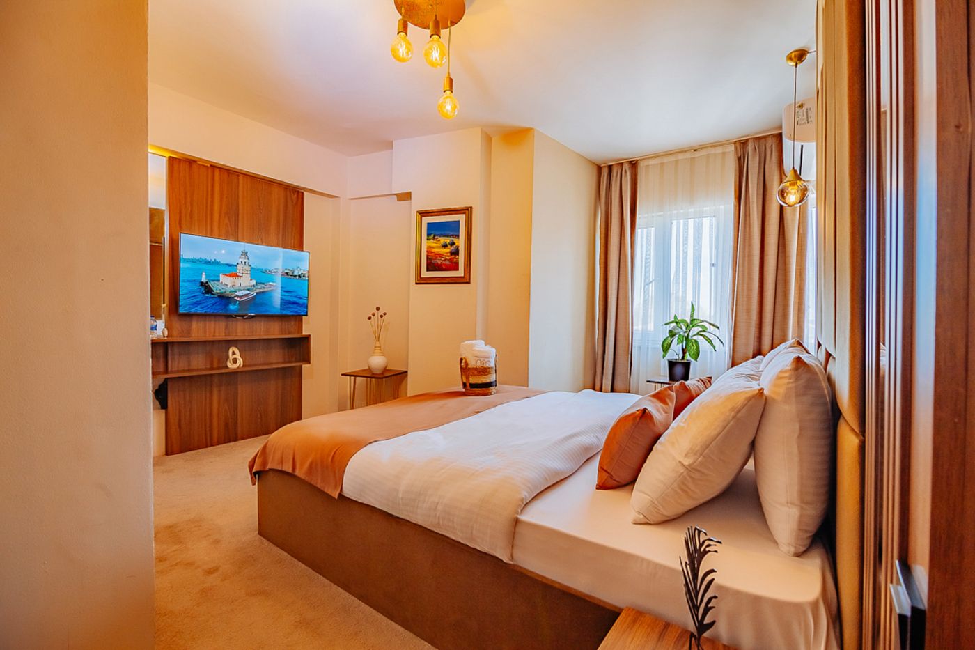 Ali-Khan-Hotel-Room-9