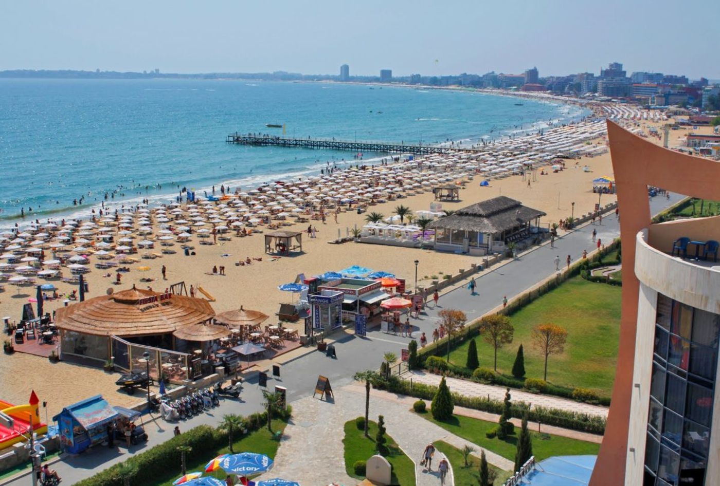 Amfibia-Beach-Complex-Beach-59