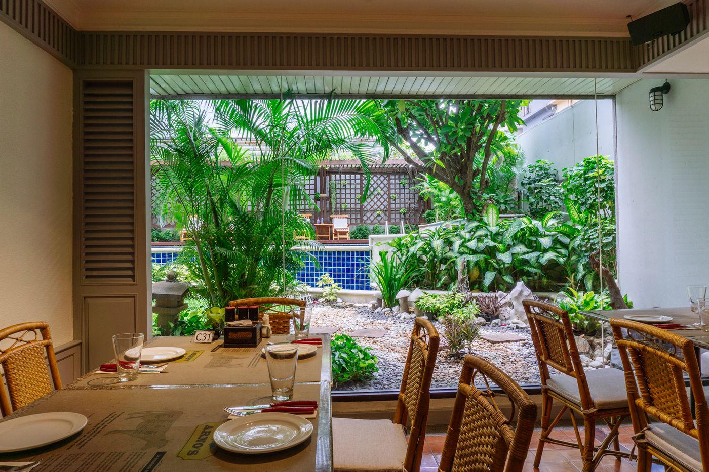 Silom-Serene-Boutique-Restaurant-12