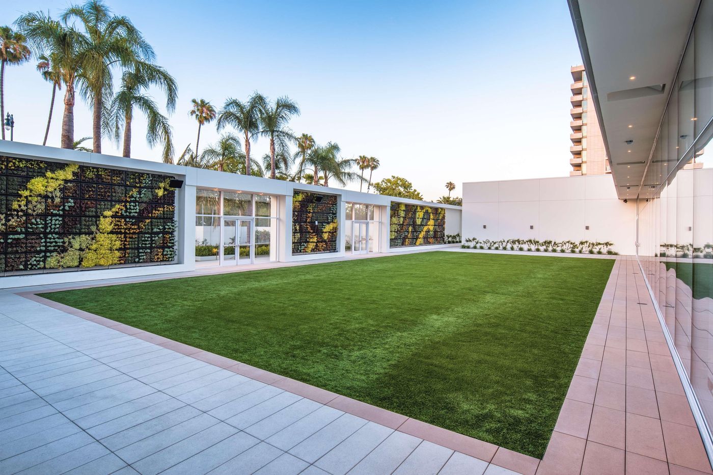 Beverly-Hilton-Conferences-3