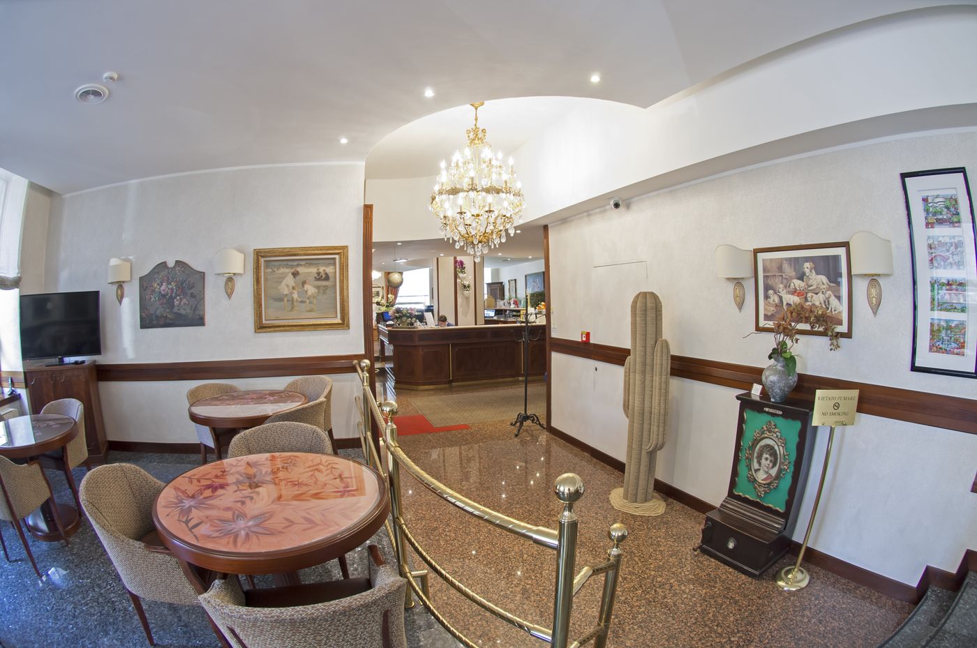 Bristol-Hotel-Bar-15