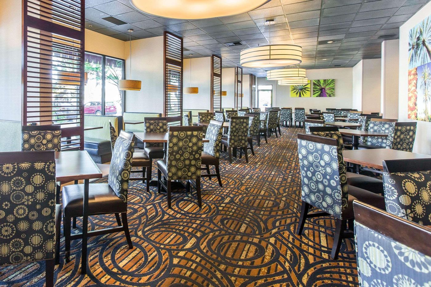 Clarion-Hotel-Anaheim-Resort-Restaurant-15