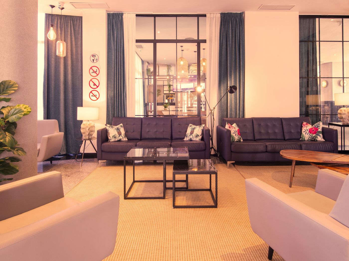 Fuengirola-Beach-Lobby-30