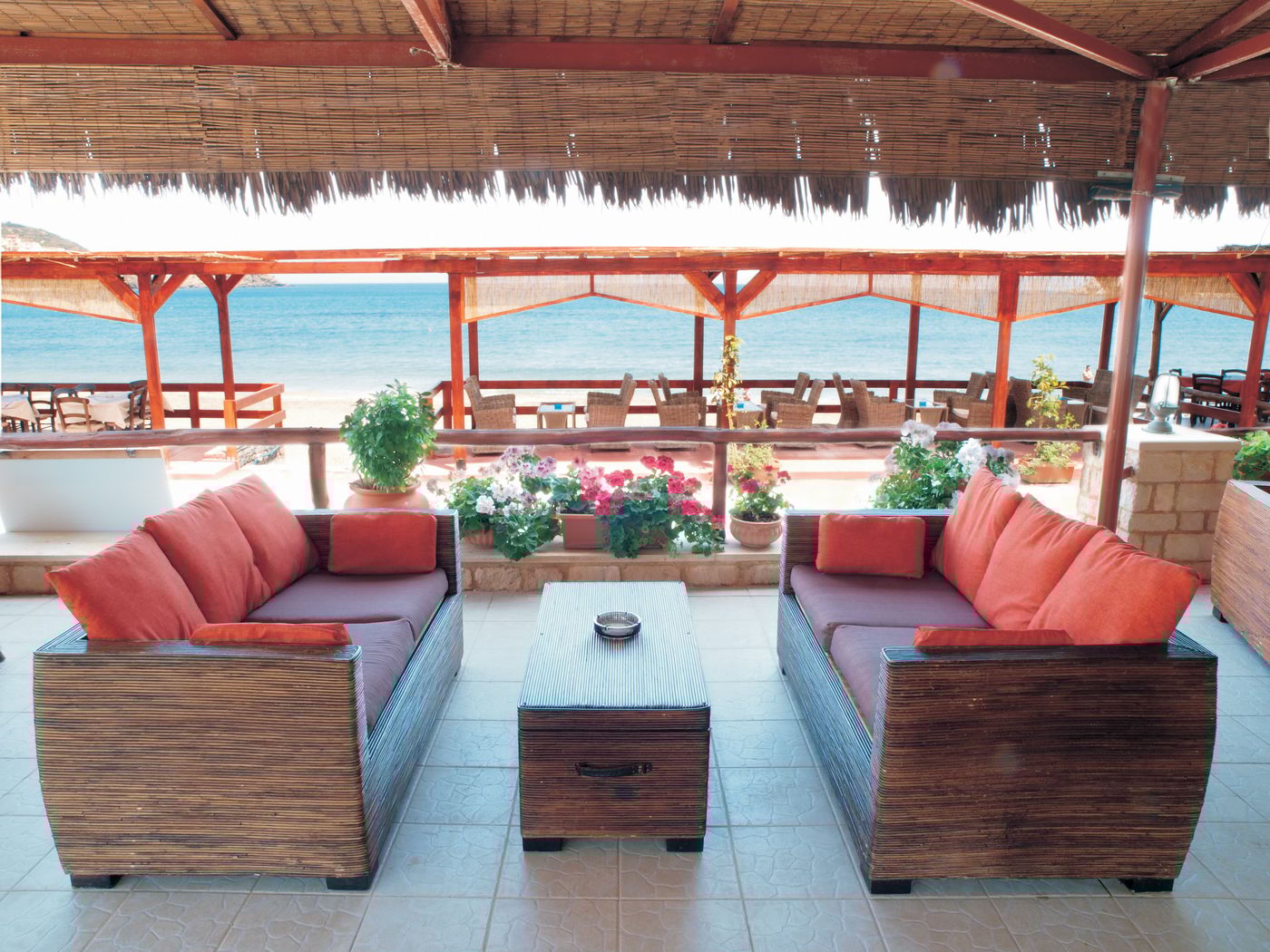 Niriides Beach Hotel
