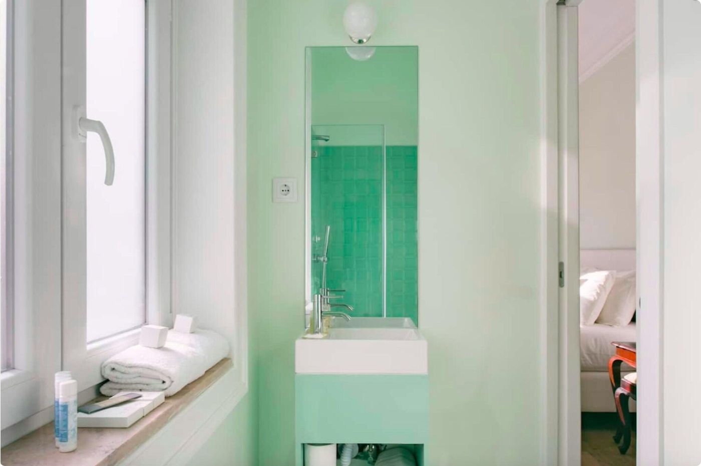 1898-Home---Suites-Room-40