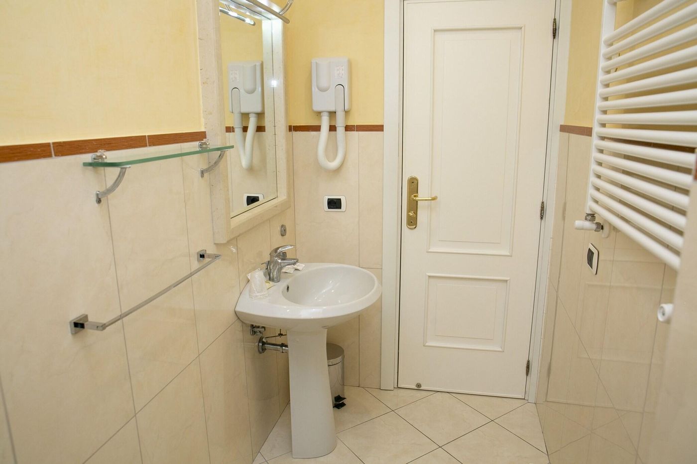 Resort-Sant-Angelo---SPA-Room-23