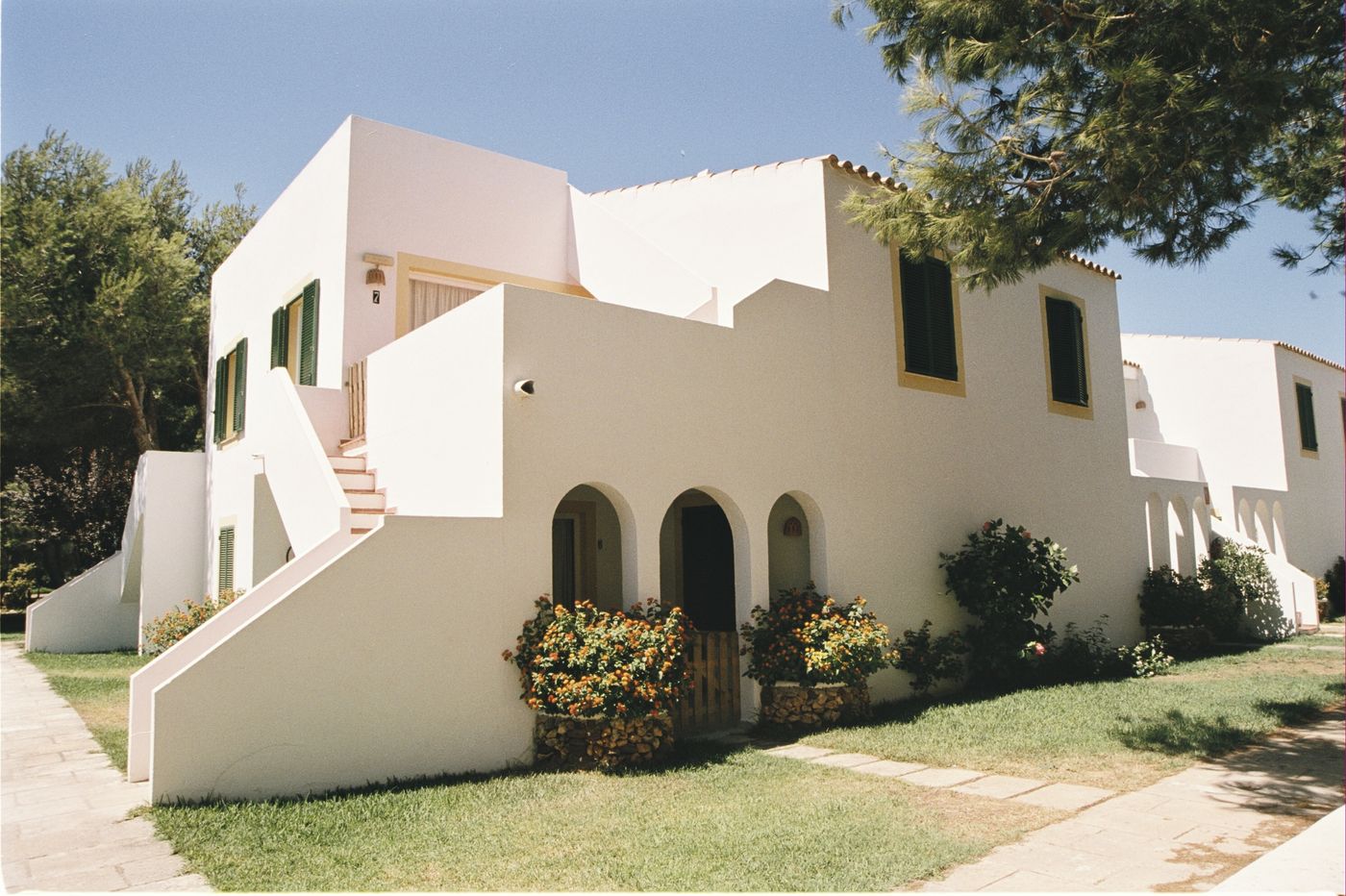 Las-Brisas-I---II-Room-26