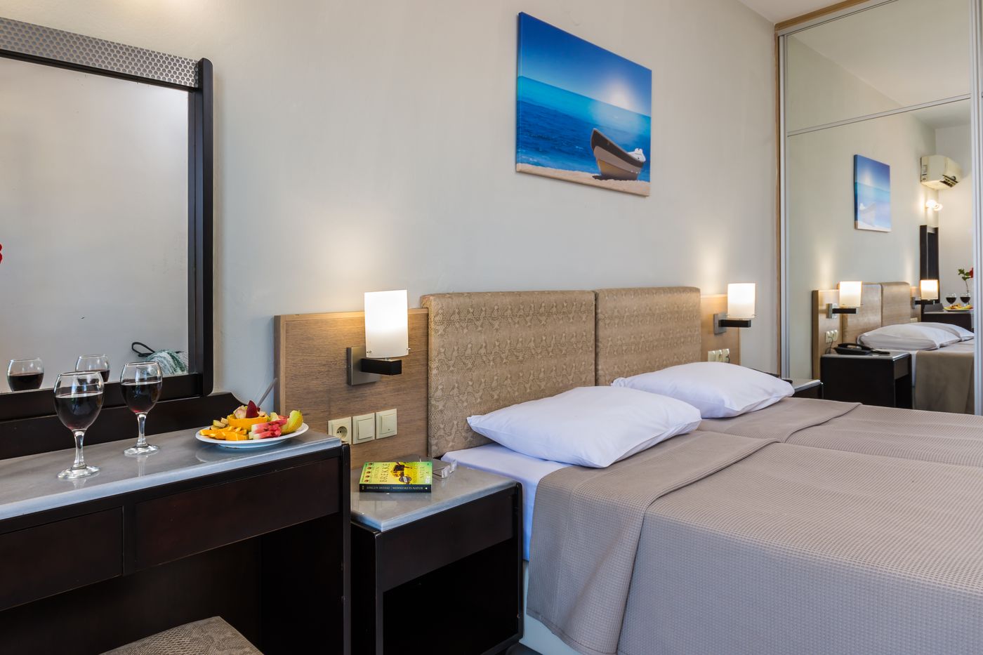 Sergios-Hotel-Room-42