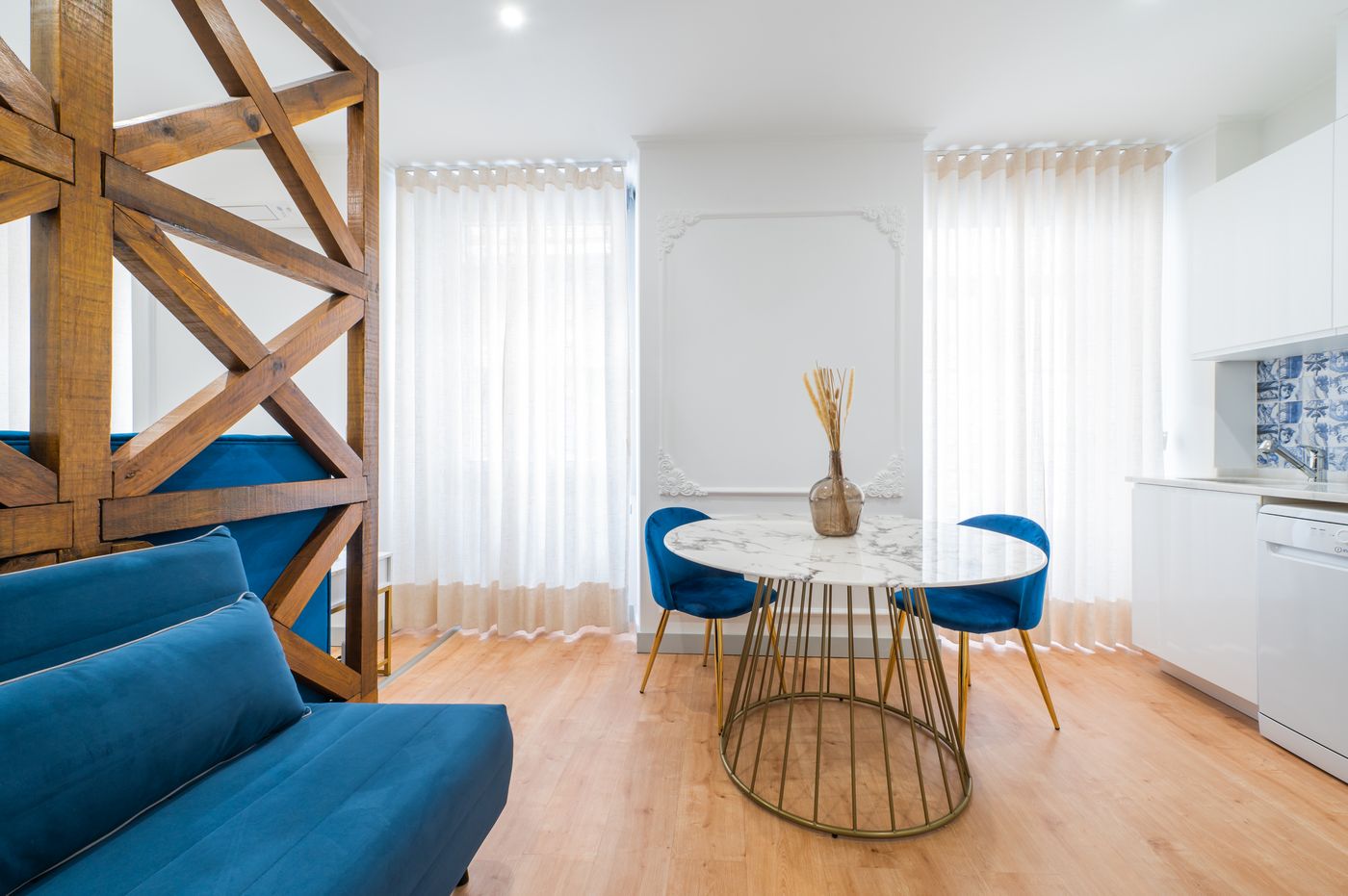 Via-Augusta-129-Room-9