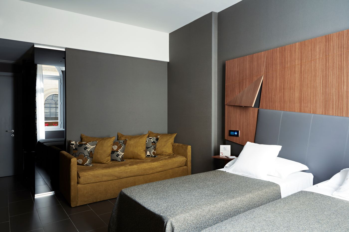 The-Building-Room-21