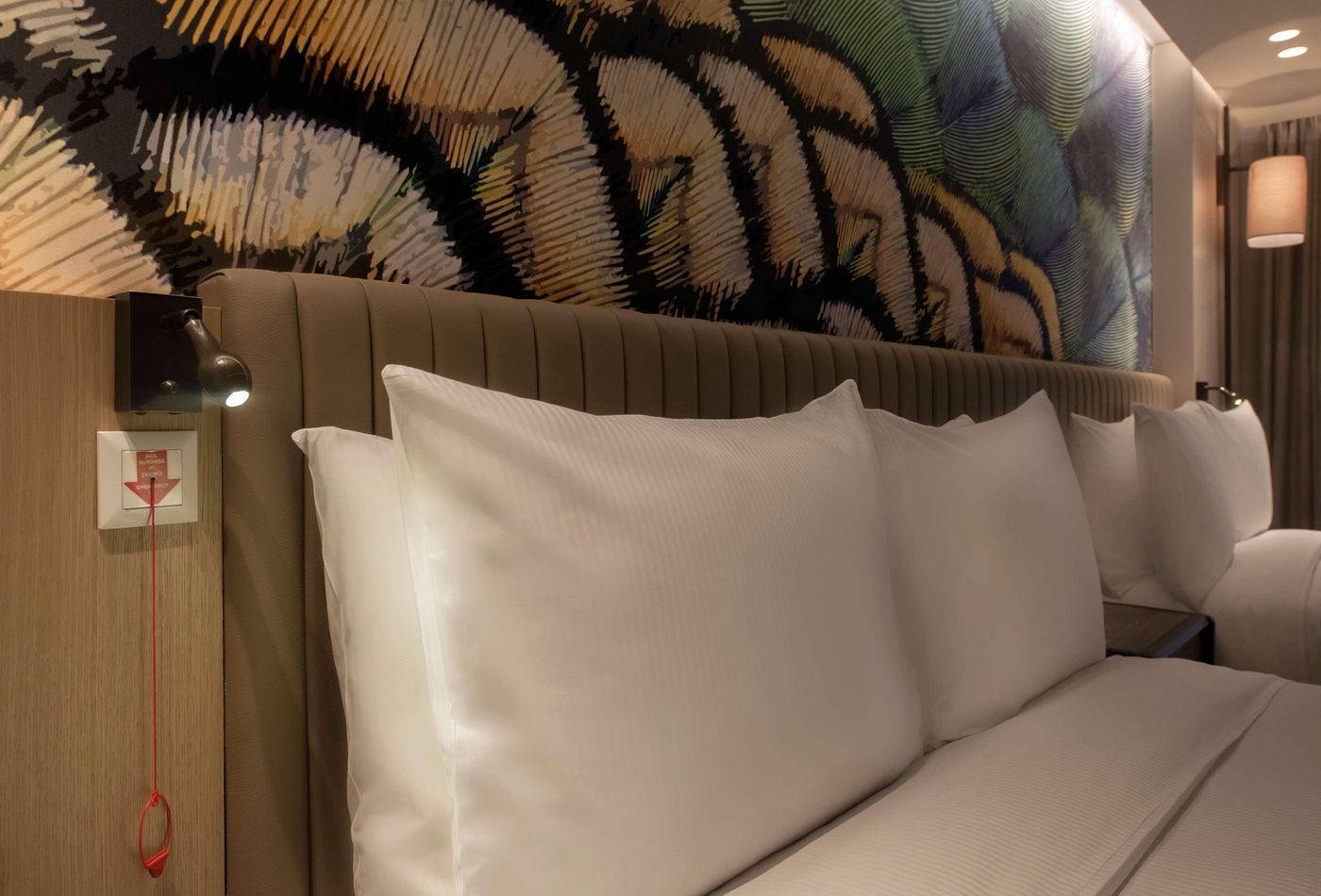 Doubletree-By-Hilton-Istanbul-Sirkeci-Room-43