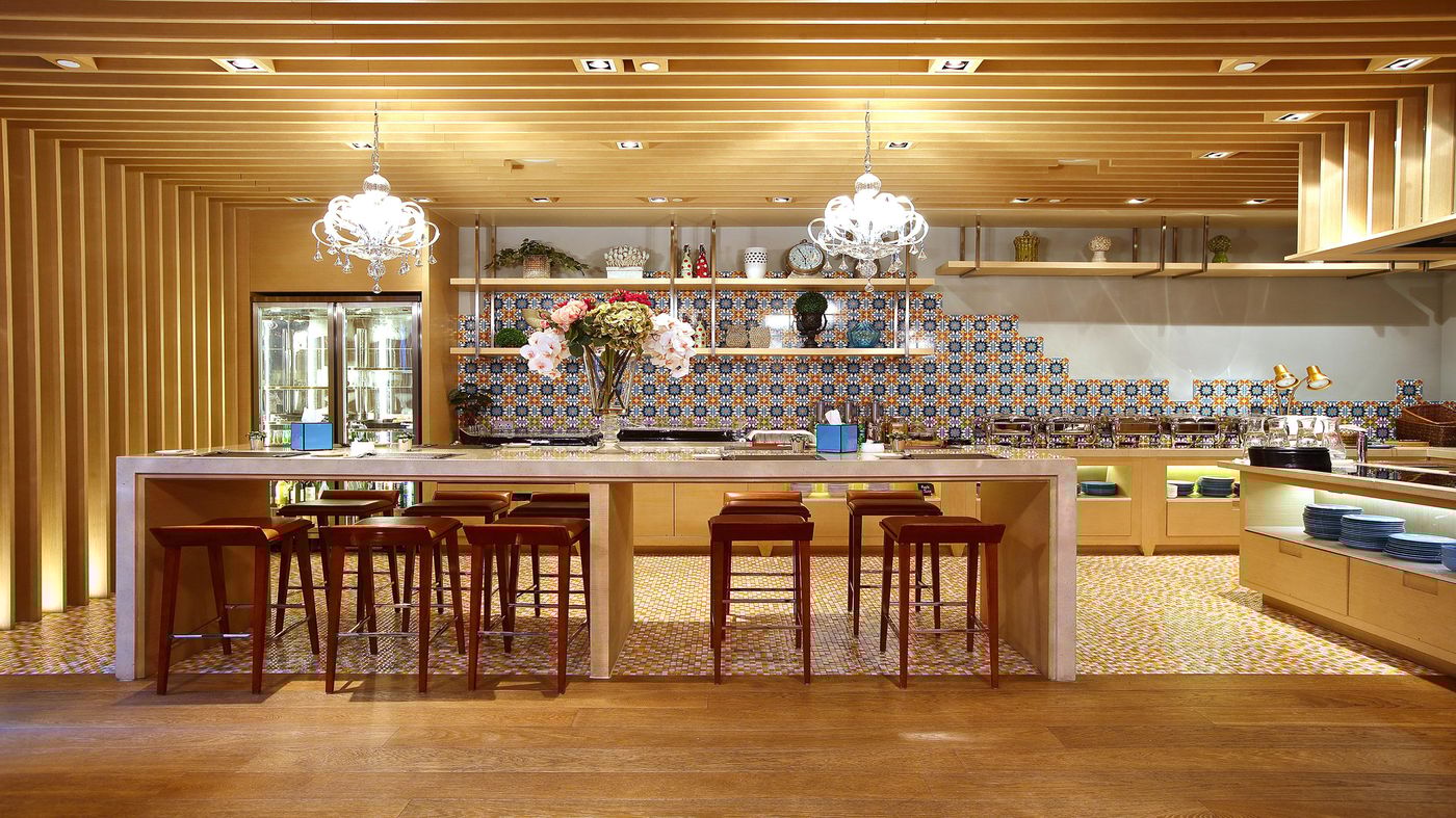 Hotel-Indigo-Hong-Kong-Island-Restaurant-49