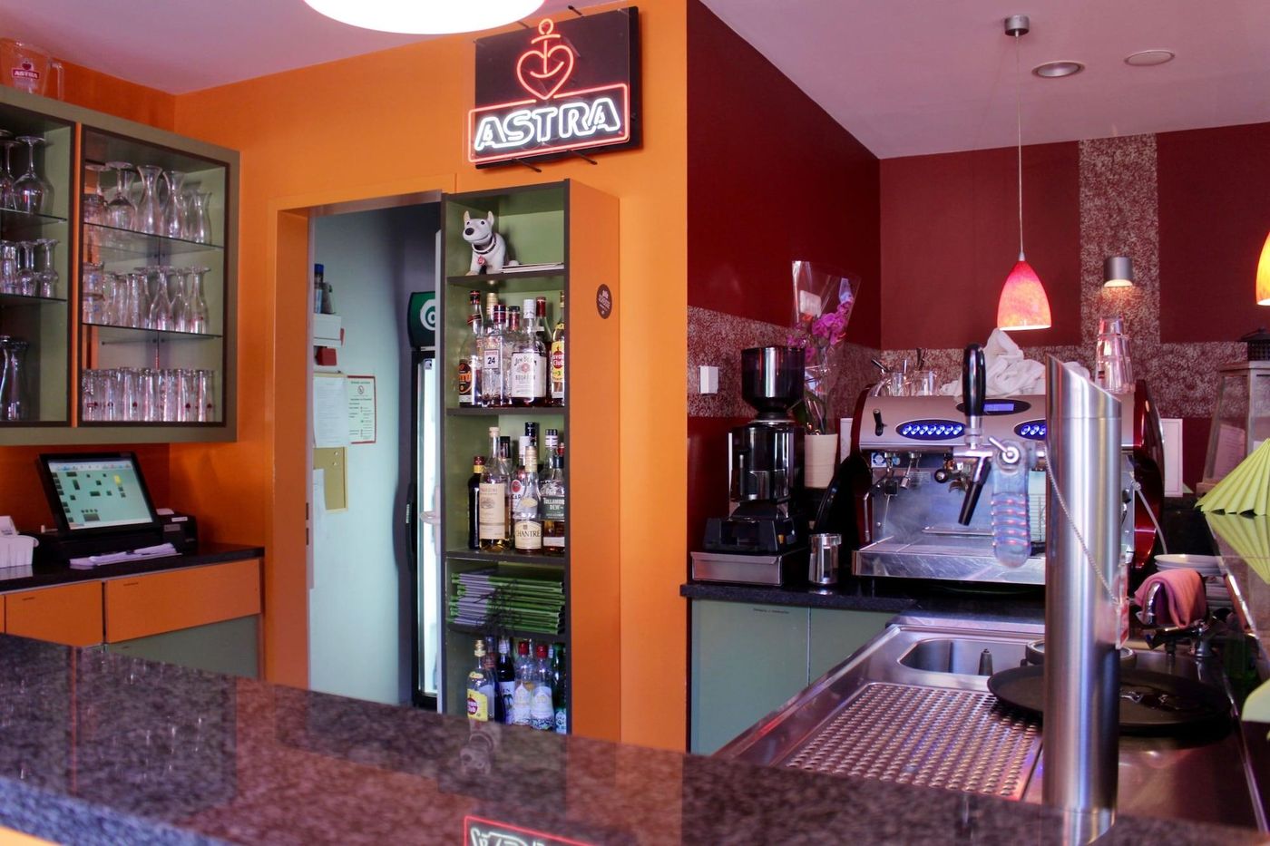 Holi-Hostel-Hotel-Bar-16