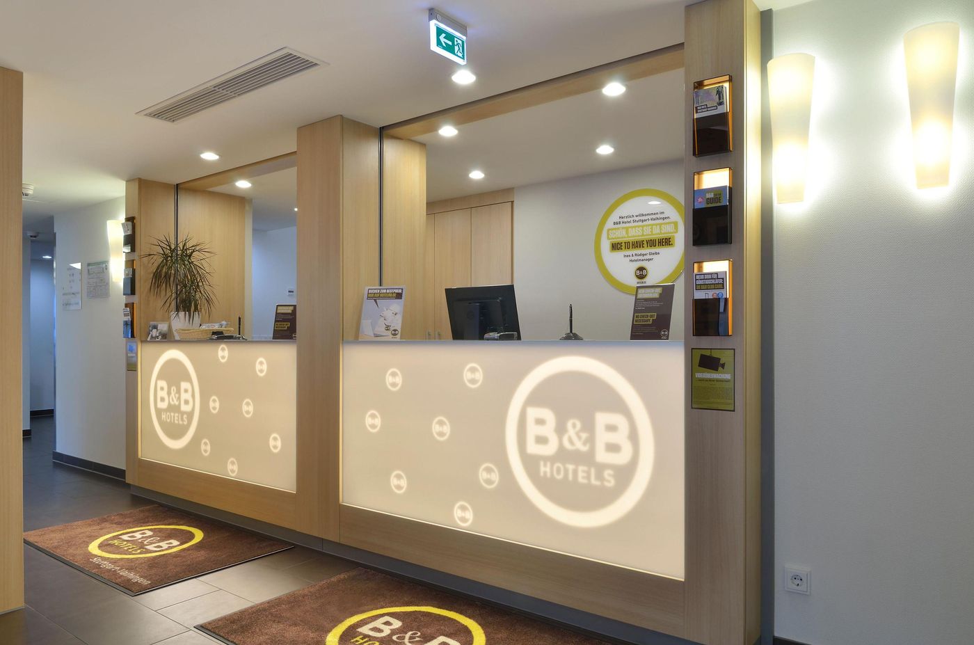 B&B Hotel Stuttgart-Vaihingen-Germany-Stuttgart-Lobby-7