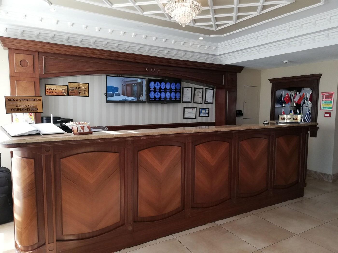 Istanbul-Panorama-Hotel-Lobby-4