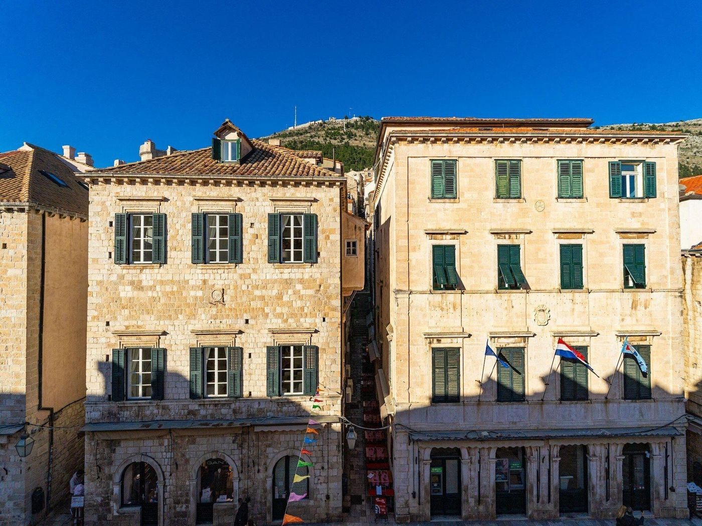 Lumin-Guesthouse-Room-1