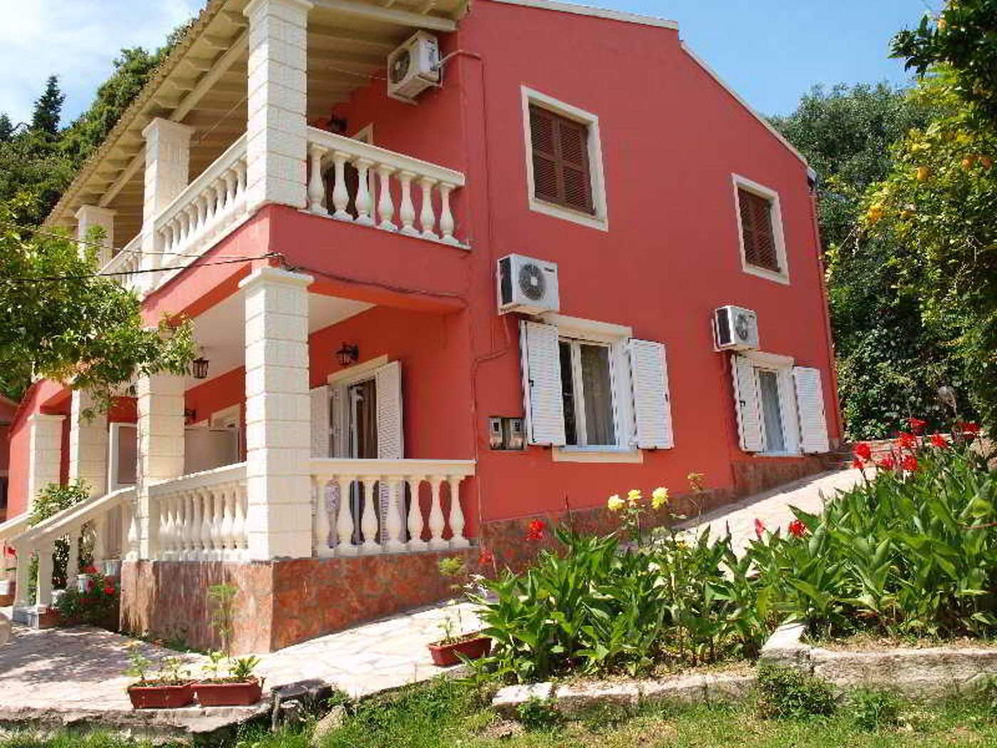 Fouxia-Apartments-and-Studios-General-view-16