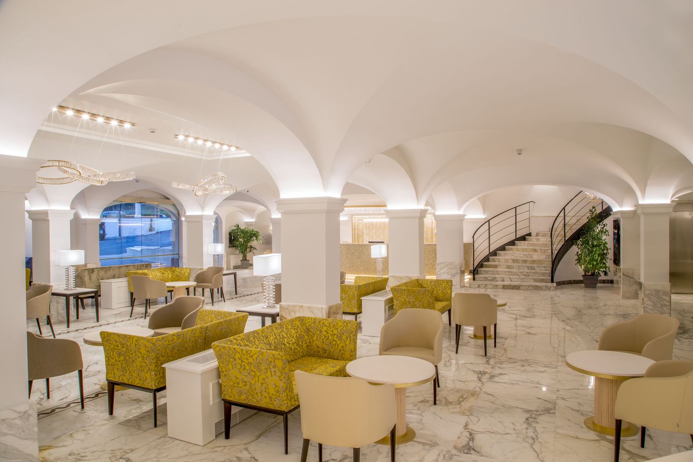 Shangri-La-Roma-Lobby-14