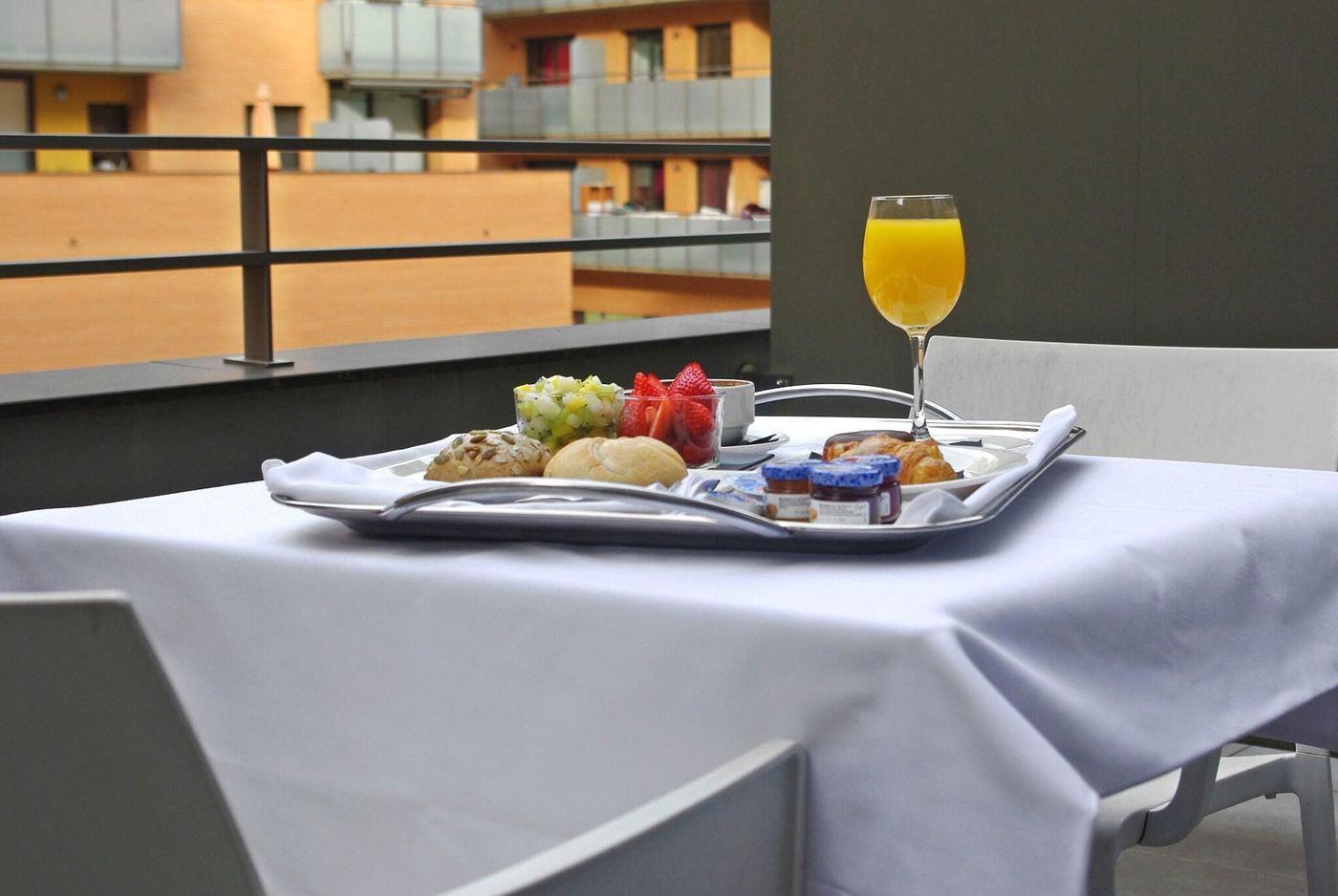 Doubletree-By-Hilton-Girona-Terrace-28