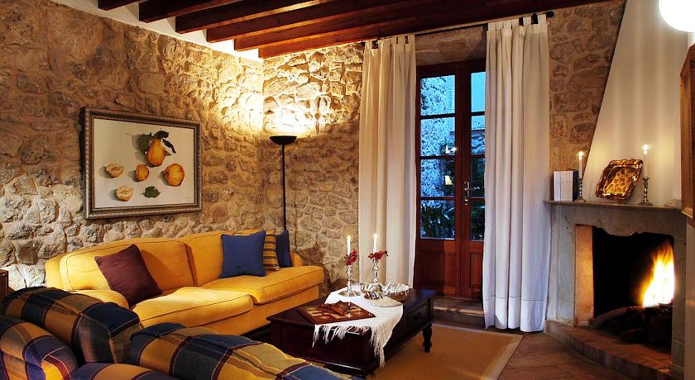 Cas Comte Petit Hotel & Spa