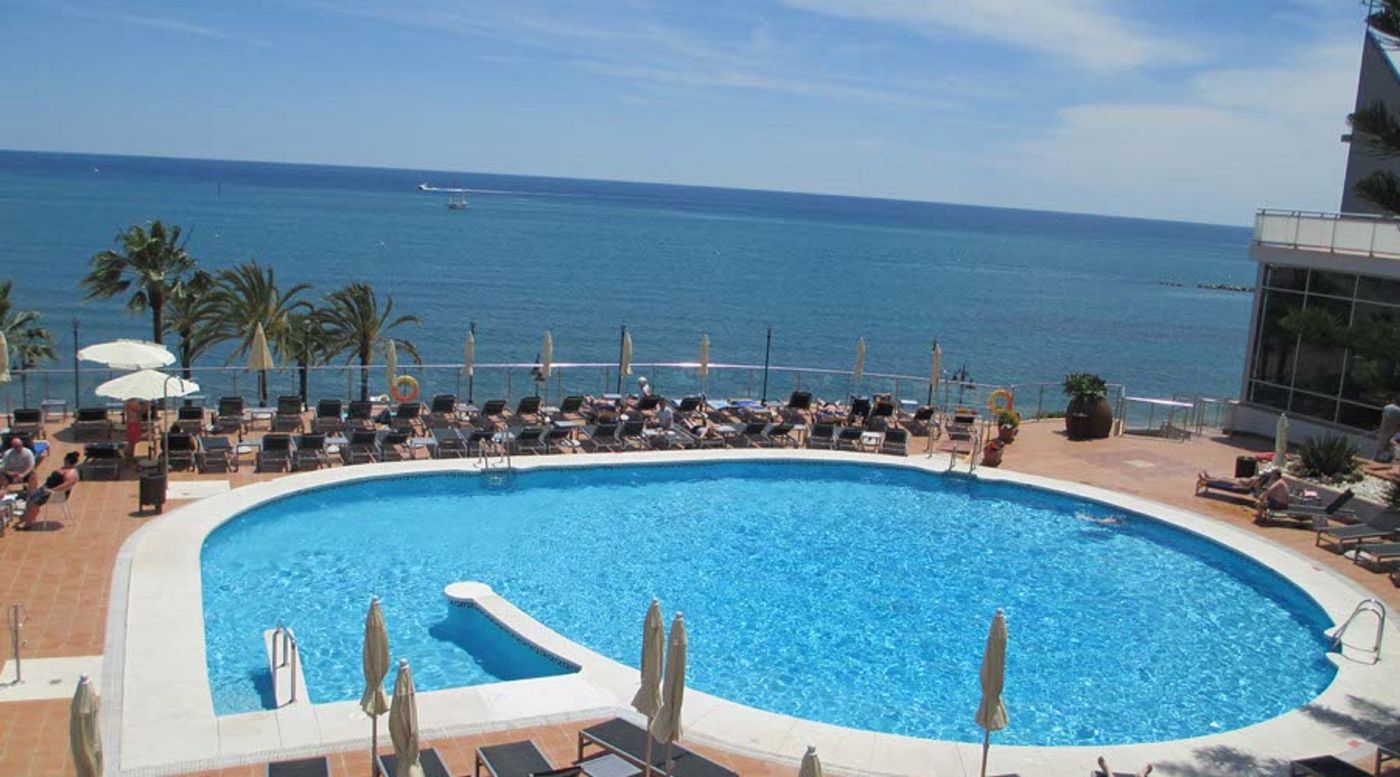 Medplaya-Riviera---Adults-Recommended-Pool-6