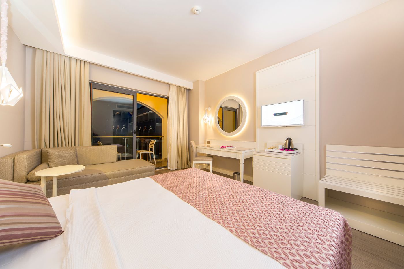 Diamond-Premium-Hotel---Spa-Room-23