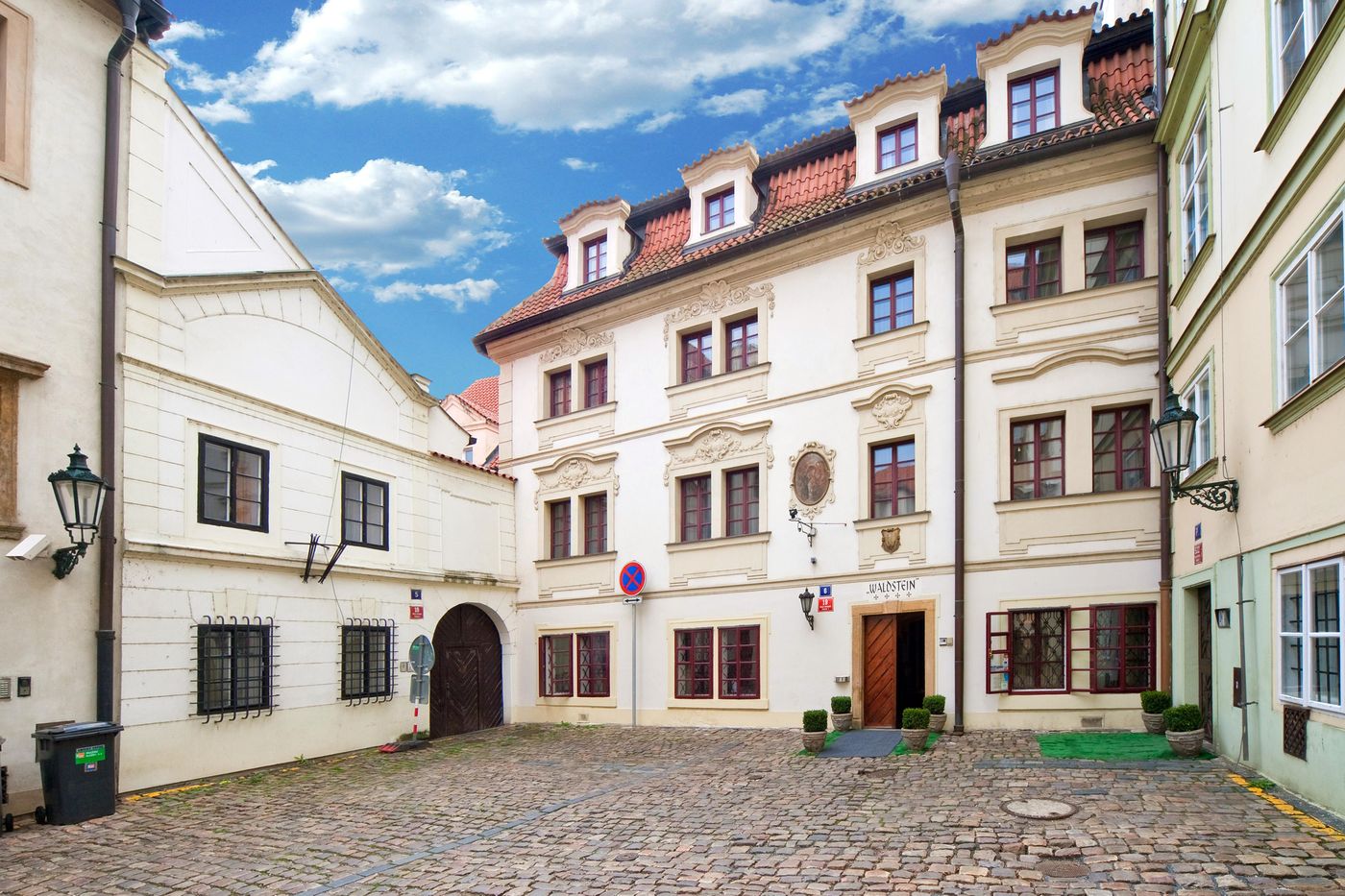 Hotel Waldstein - Czech Republic - PRAGUE - General view - 2