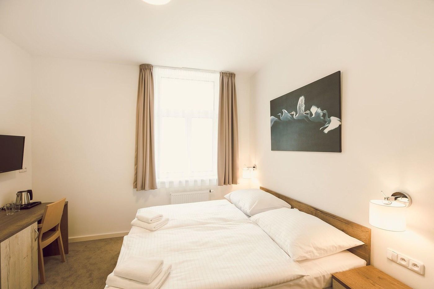 King-s-Residence-Room-9