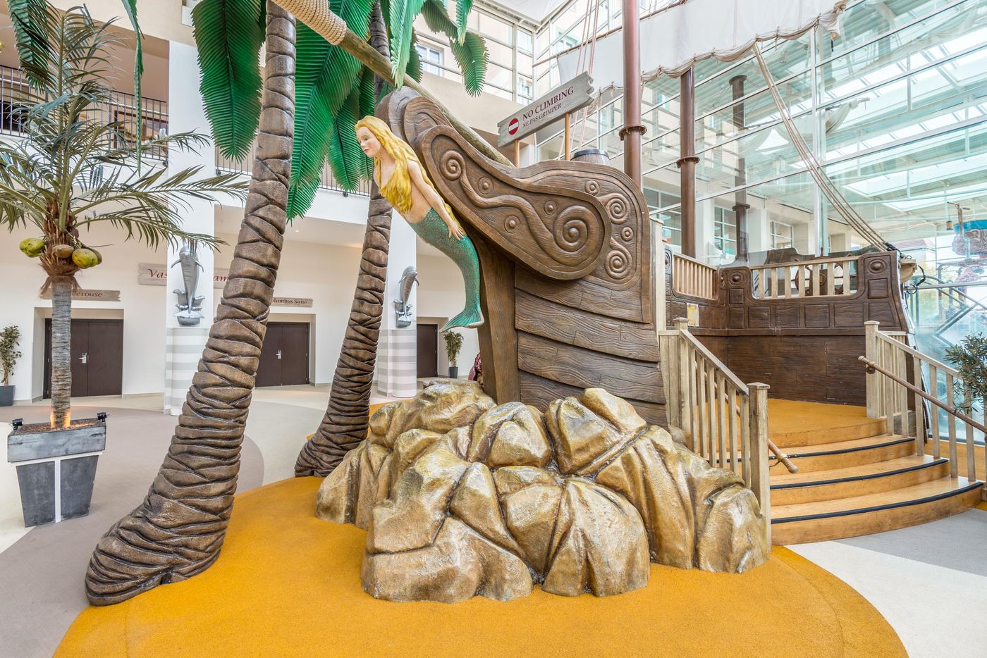 Explorers-Hotel-Sports-and-Entertainment-8