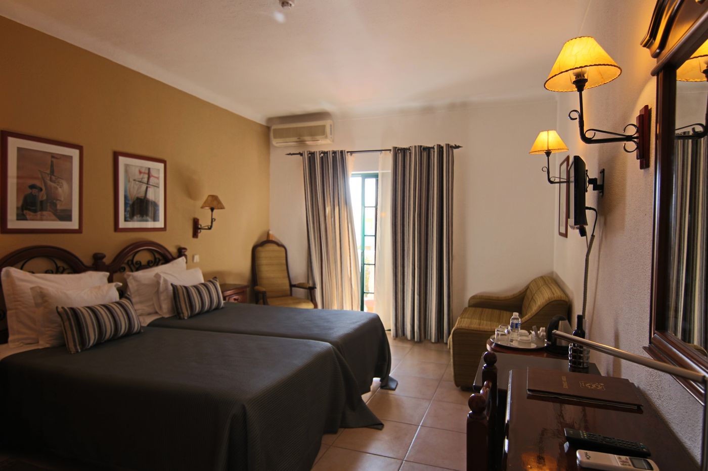 Solar-de-Mos-Room-18