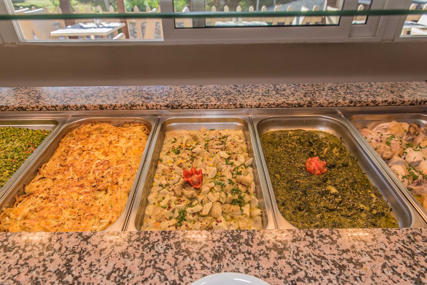 Planos-Beach-Aparthotel-Restaurant-28