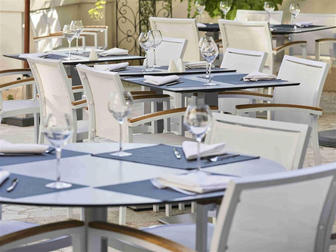 Novotel-Cannes-Montfleury-Restaurant-10