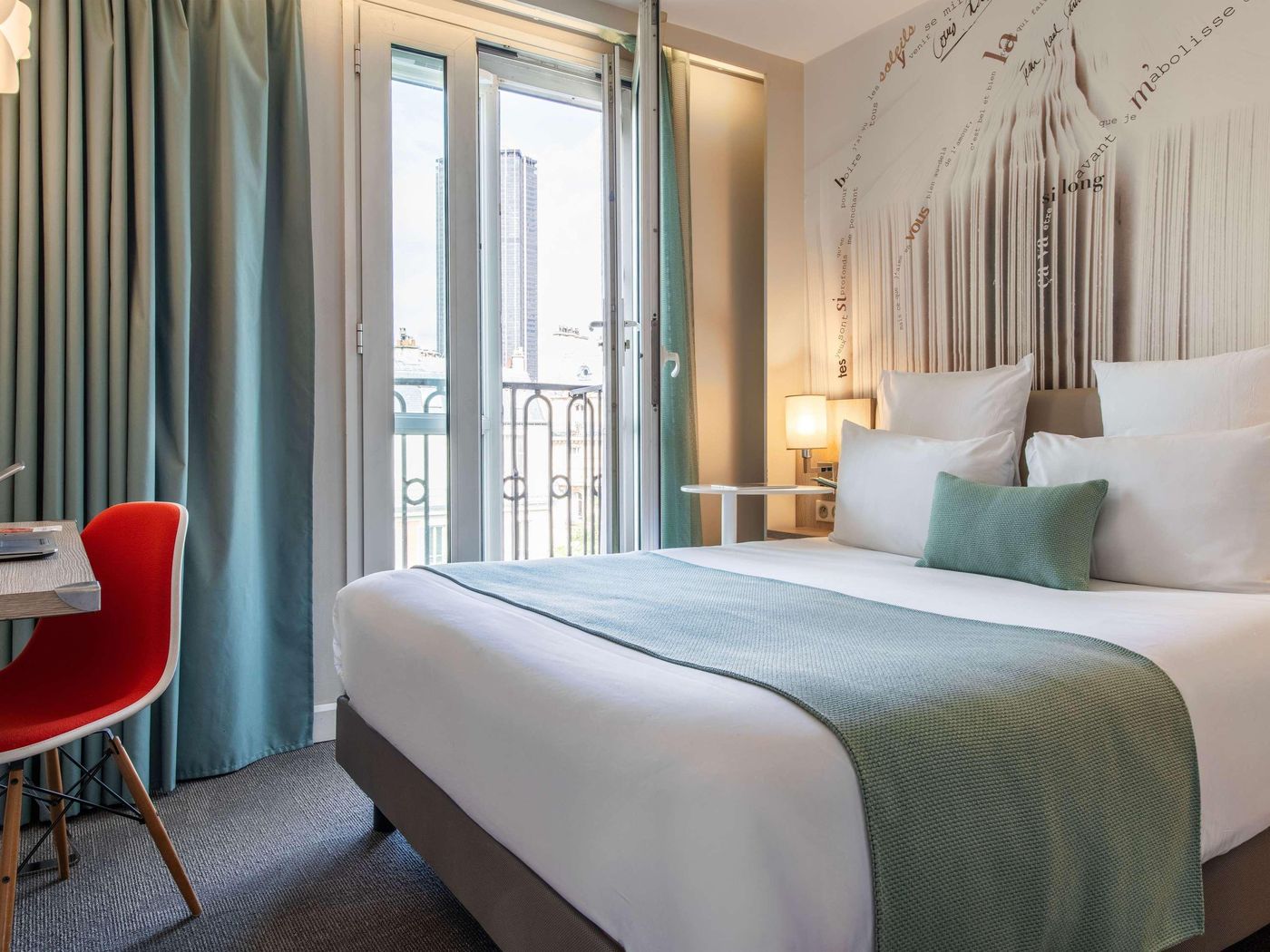 Hotel-Mercure-Paris-Montparnasse-Raspail-Room-12