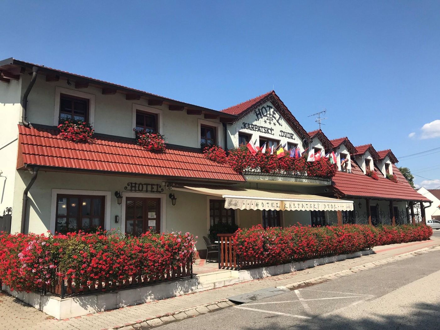Hotel Karpatsky Dvor-Slovakia-LOZORNO-General view-1
