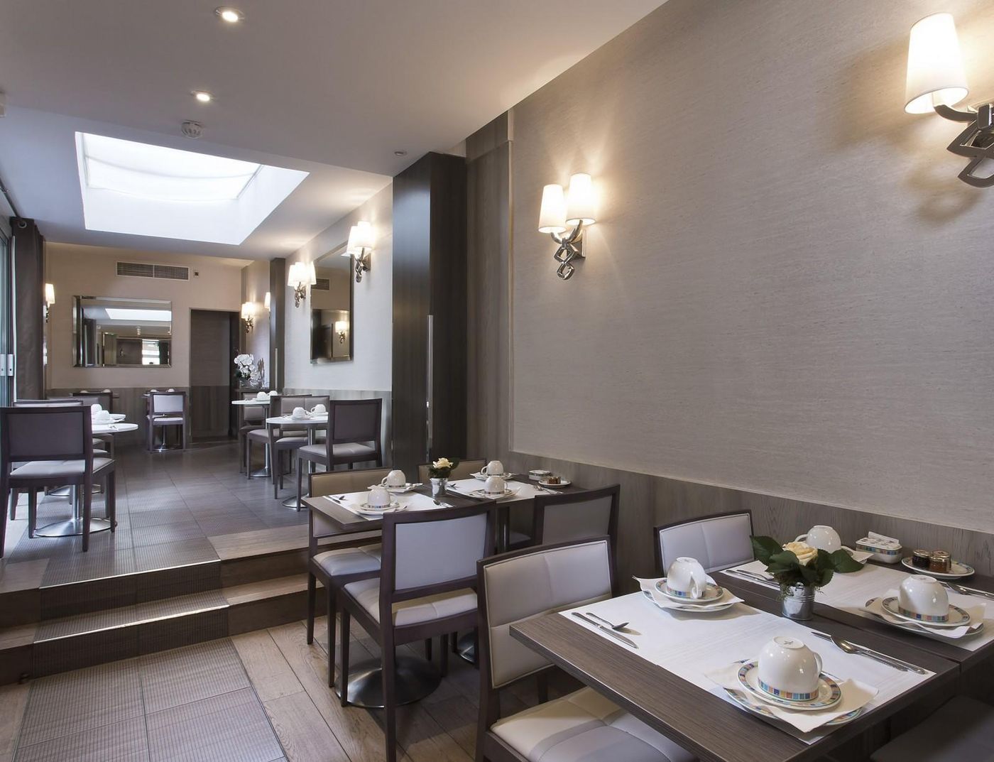 Longchamp-Elysees-Restaurant-13