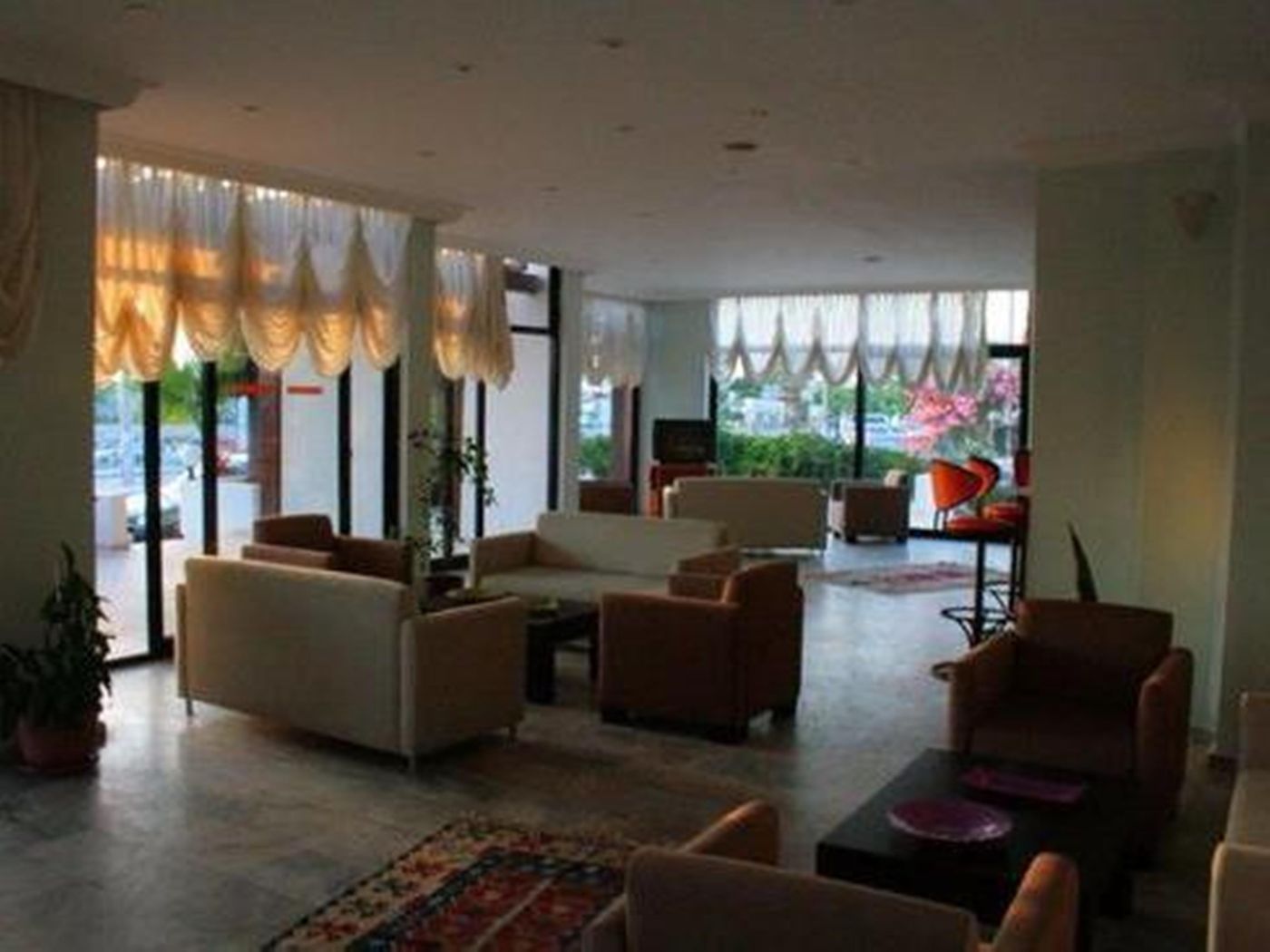 Alta-Beach-Hotel-Lobby-8