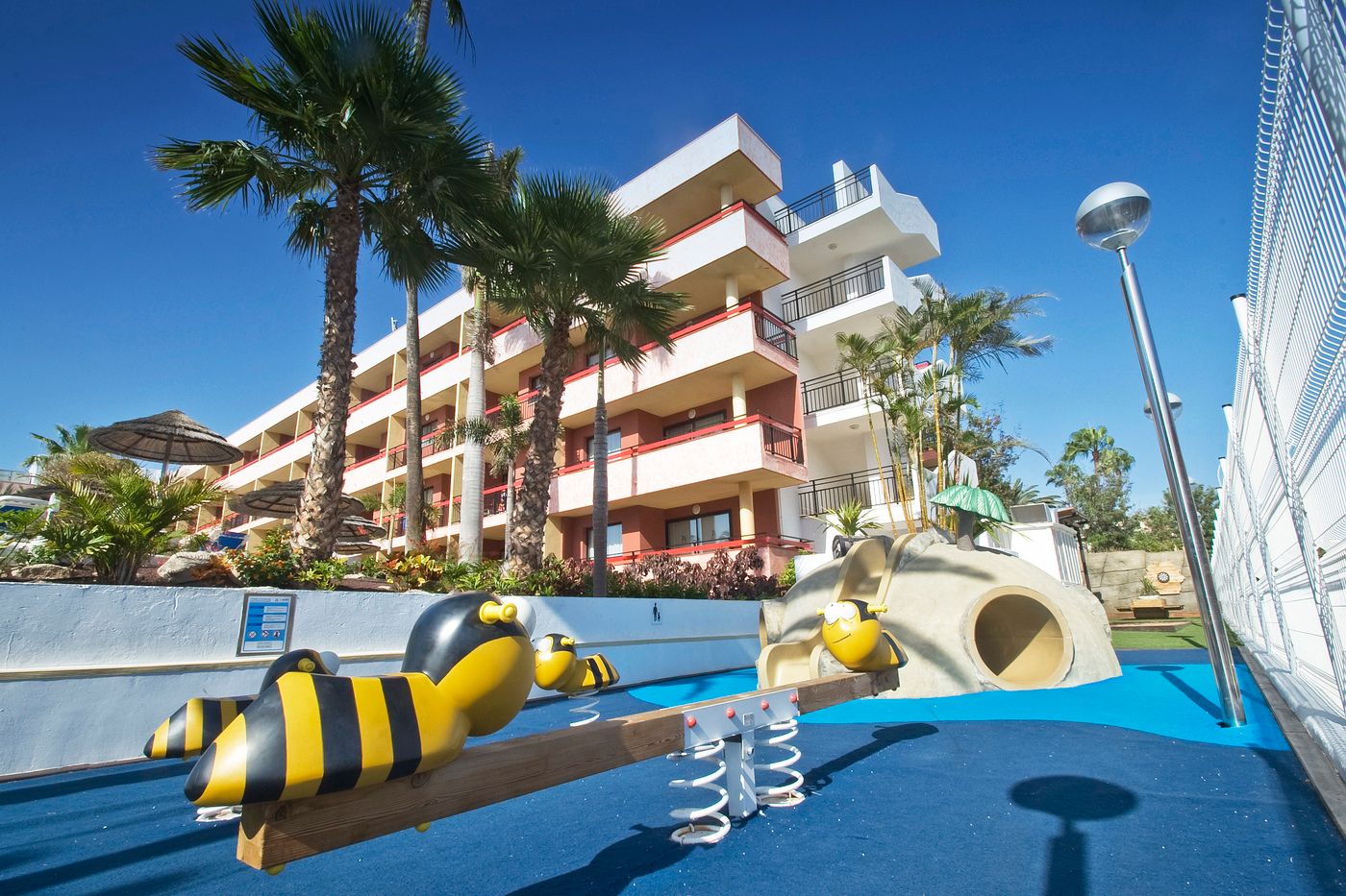 Alexandre-Hotel-La-Siesta-Sports-and-Entertainment-11