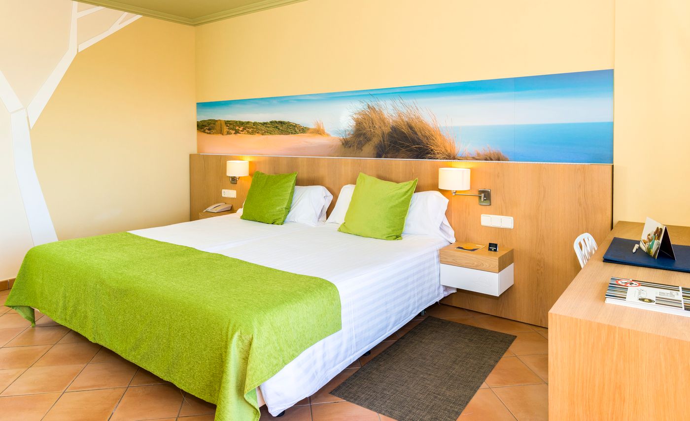 Sensimar-Isla-Cristina-Palace-Hotel---Spa-Room-25