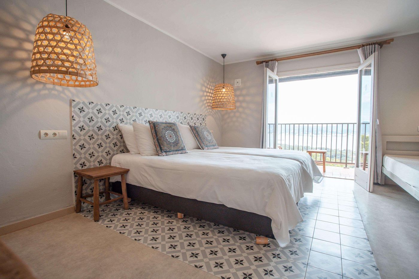 Marble-Hotel-Stella-Maris-Room-28