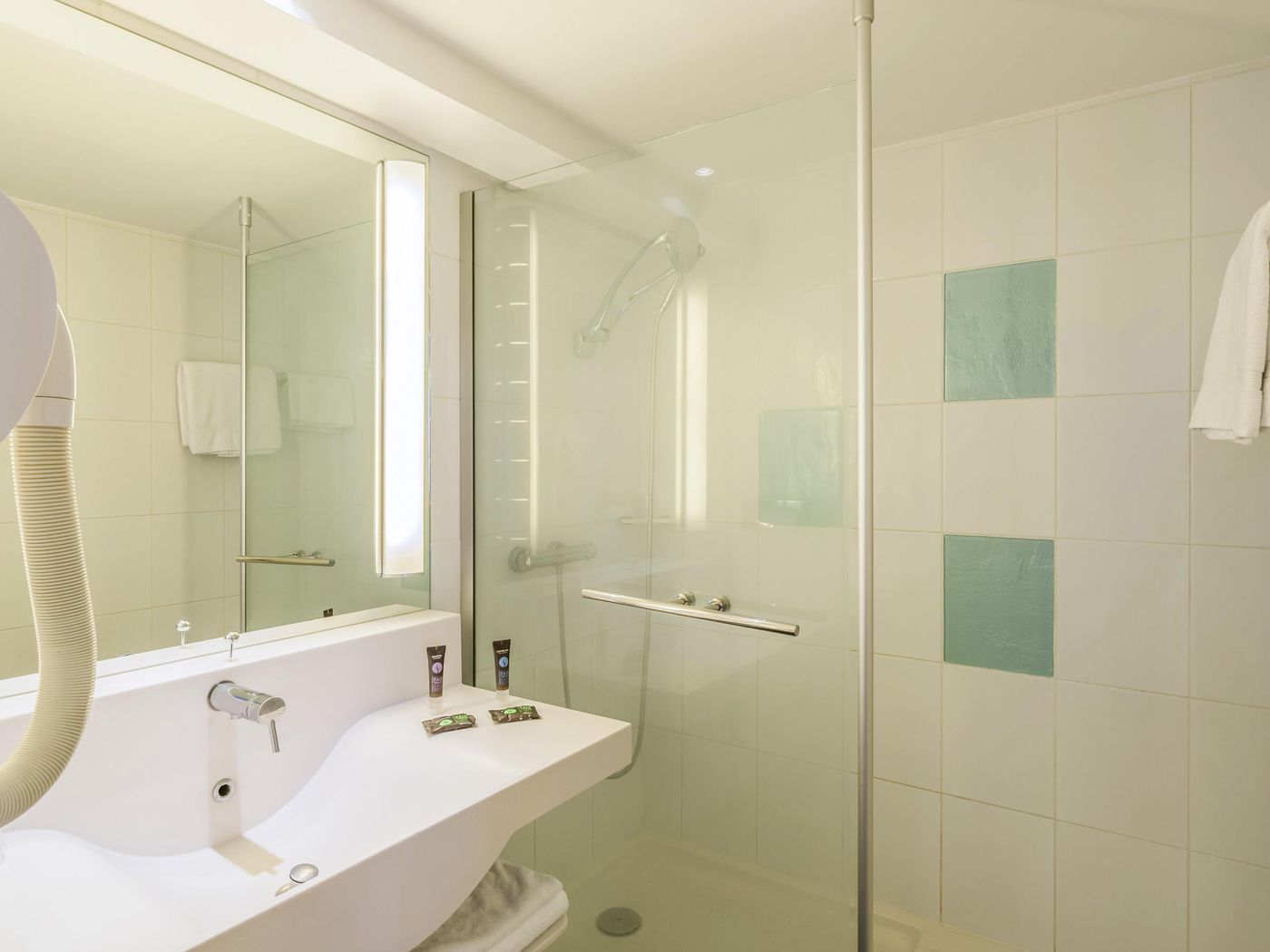 Novotel-Paris-Creteil-Le-Lac-Room-41