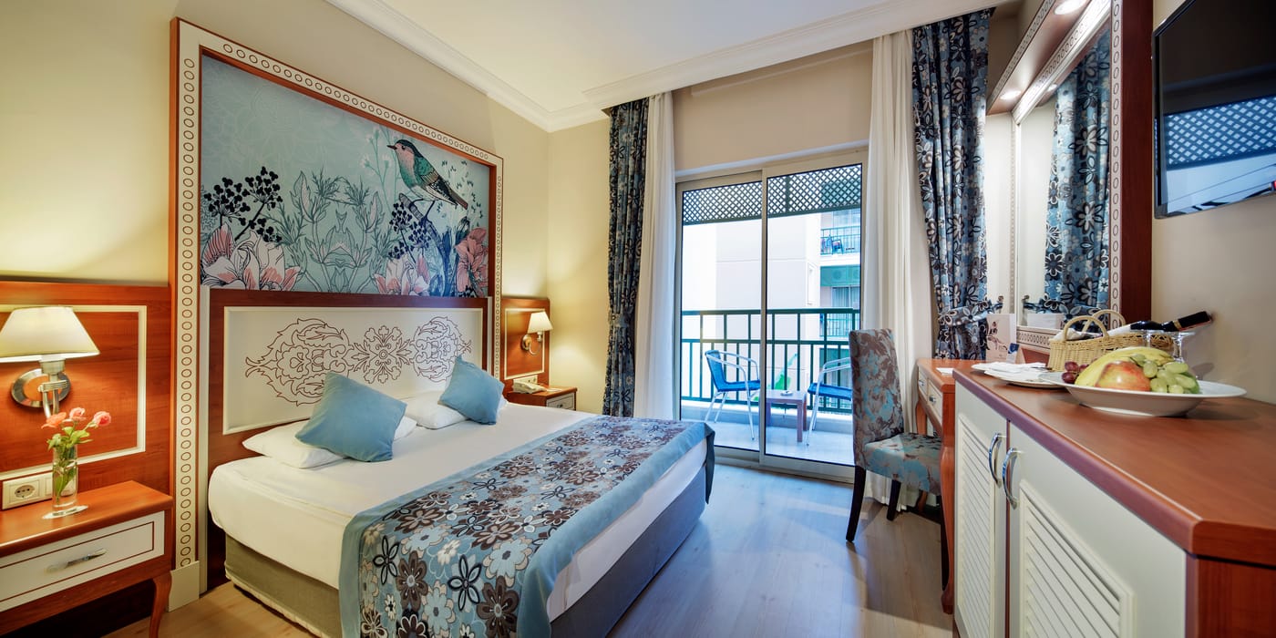 Crystal Paraiso Verde Resort