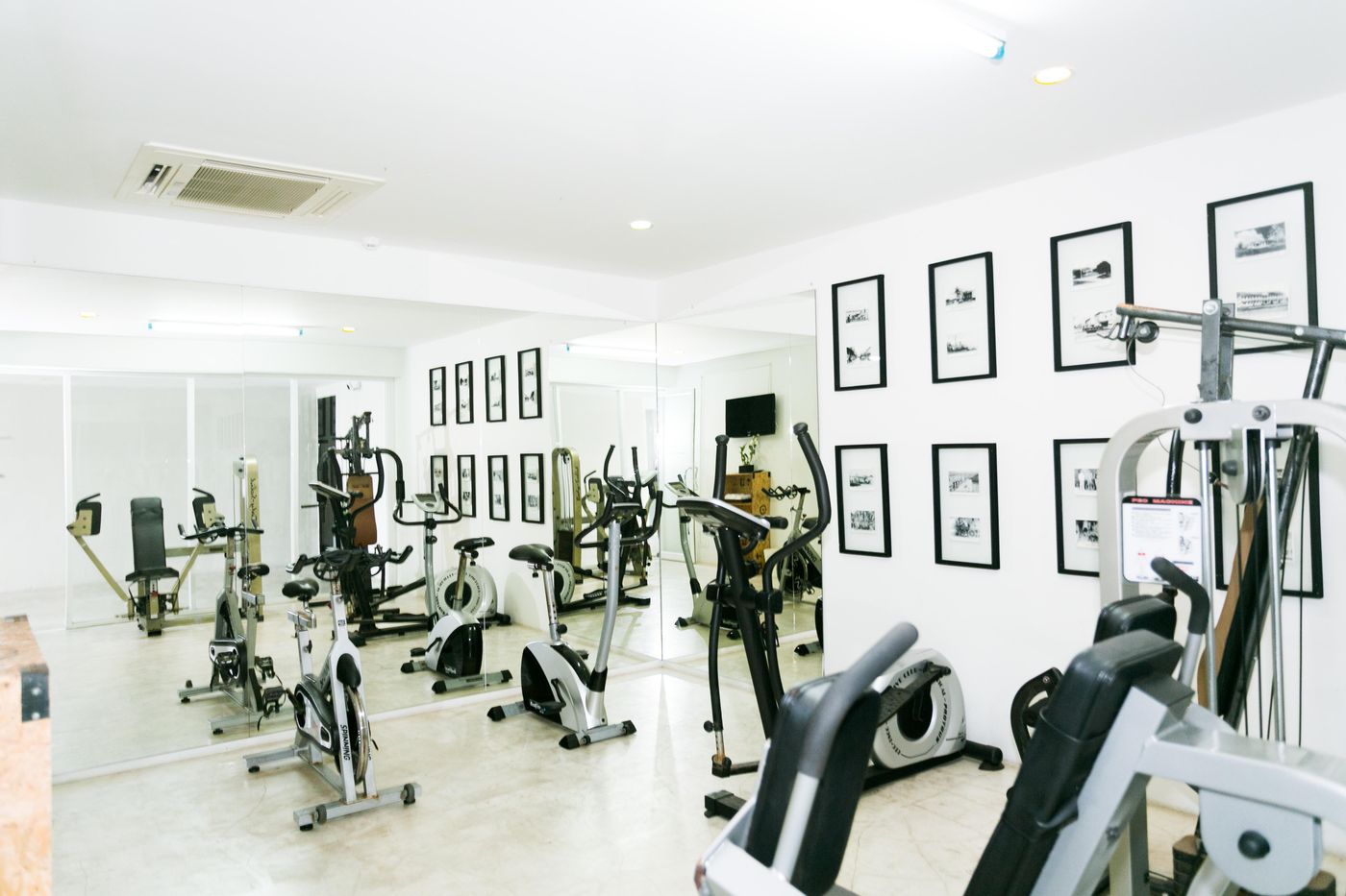 Sugar-Palm-Grand--Hillside-Sports-and-Entertainment-70